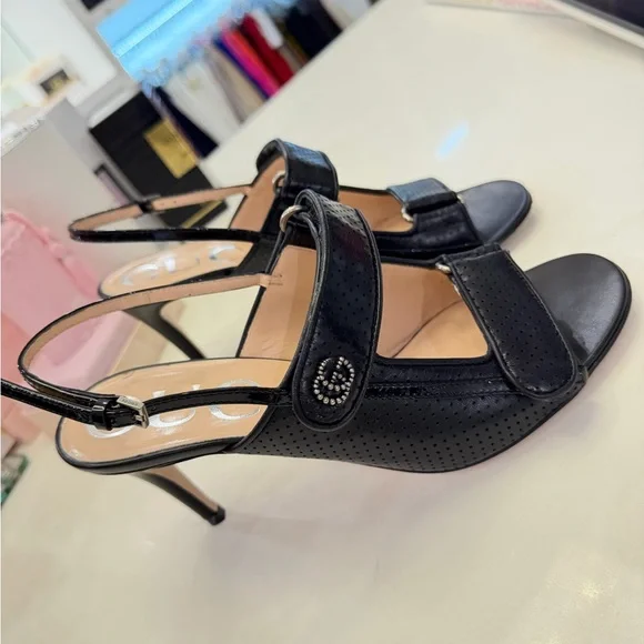 Gucci Black Perforated Heels - Picture 2 of 7